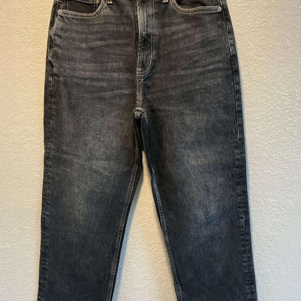 Arizona Jean Company Men's Dark Gray Relaxed Jeans